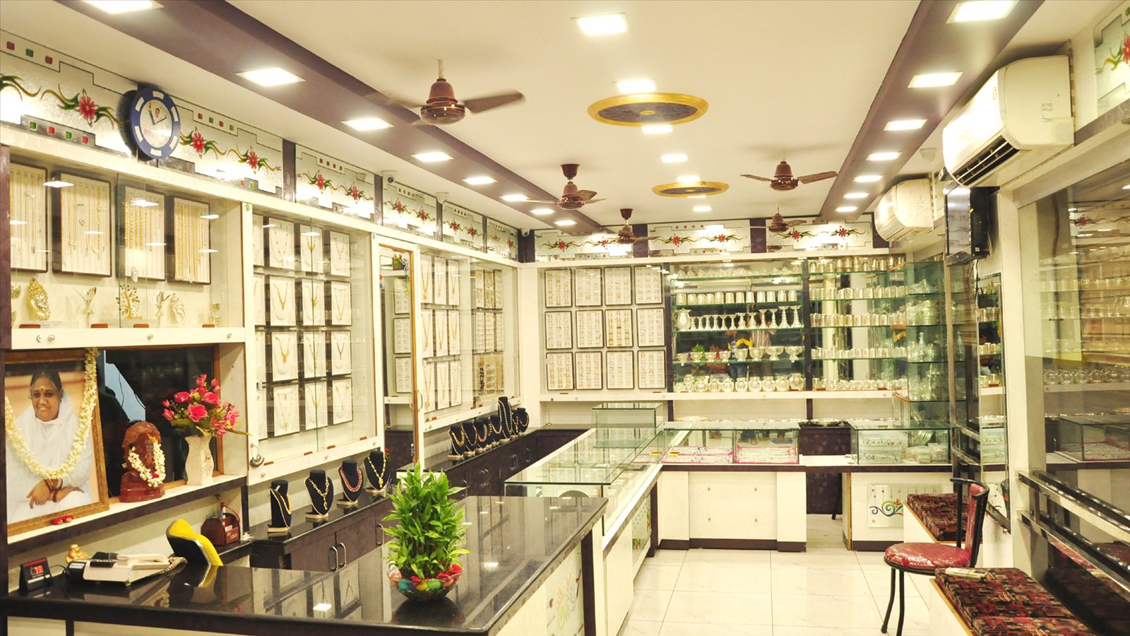 Inside the Siri Jewelleries store